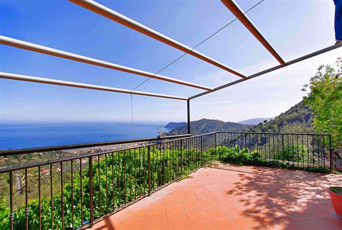 Image No.10-5 Bed House for sale