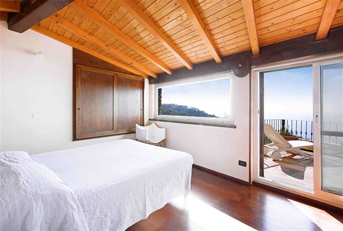 Image No.19-5 Bed House for sale