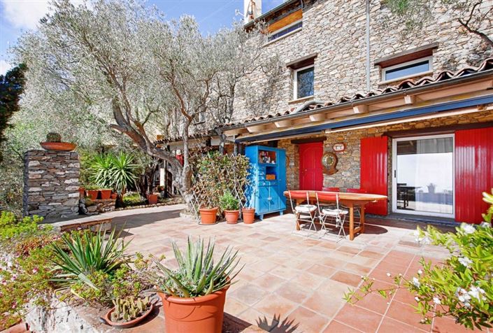 Image No.3-5 Bed House for sale