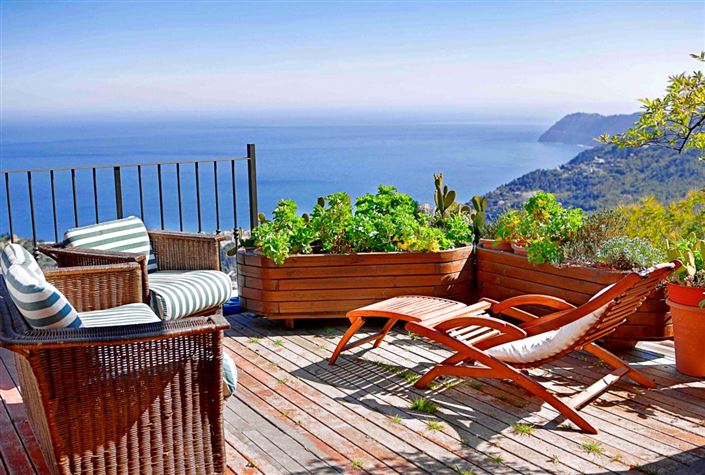 Image No.8-5 Bed House for sale