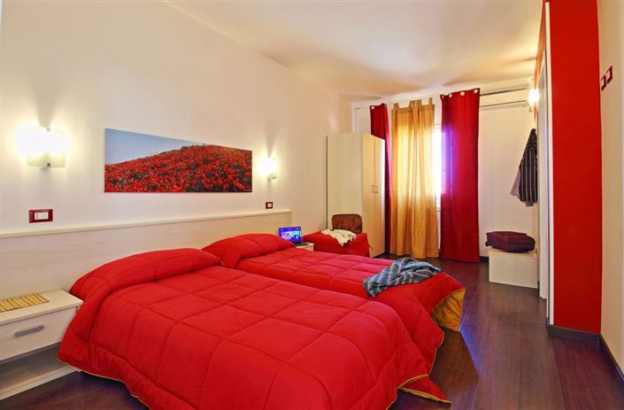 Image No.25-12 Bed Country House for sale