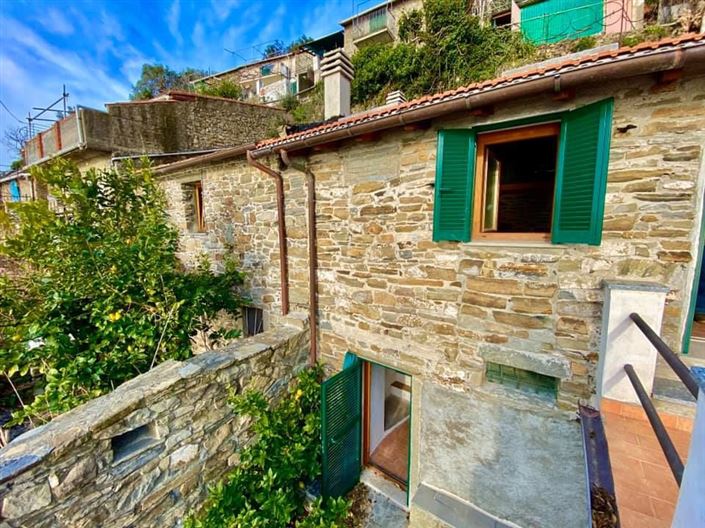 Image No.4-2 Bed House for sale