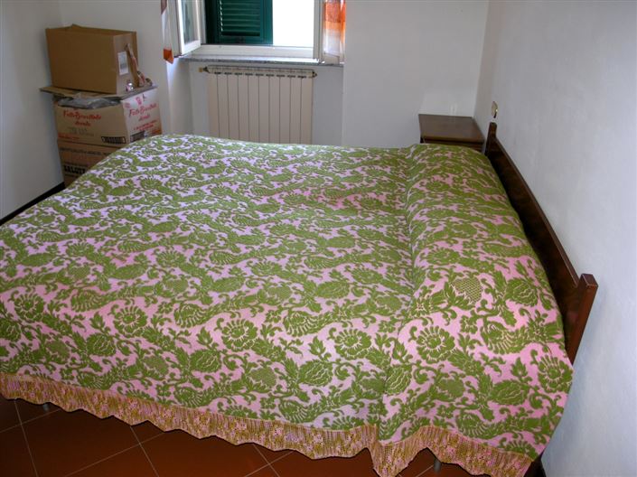 Image No.17-3 Bed House for sale