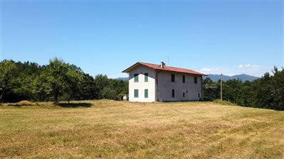 vendita-proprieta-indipendente-massa-carrara-