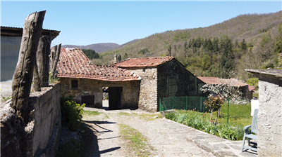 vendita-gruppo-di-fabbricati-massa-carrara-ri