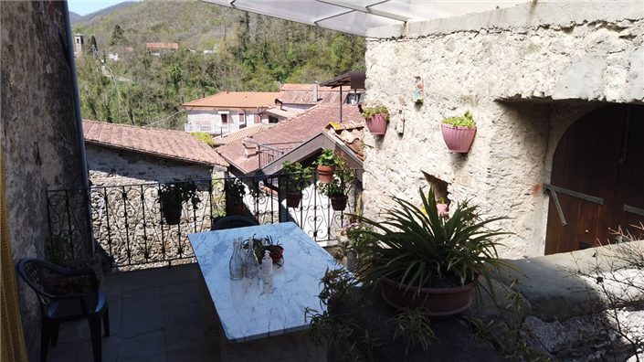 Image No.15-7 Bed Country House for sale