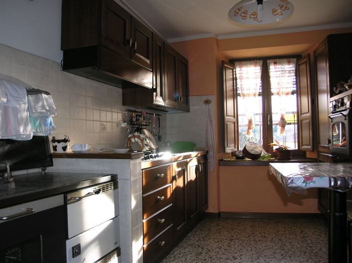 Image No.17-7 Bed Country House for sale