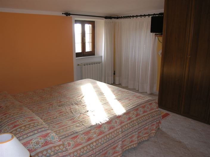 Image No.26-7 Bed Country House for sale