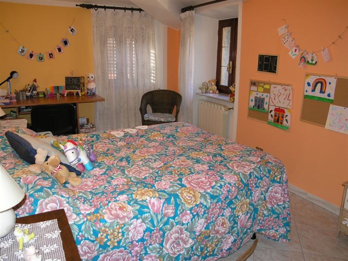 Image No.27-7 Bed Country House for sale