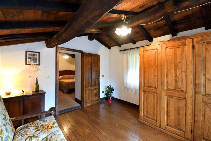 Image No.30-5 Bed Country House for sale