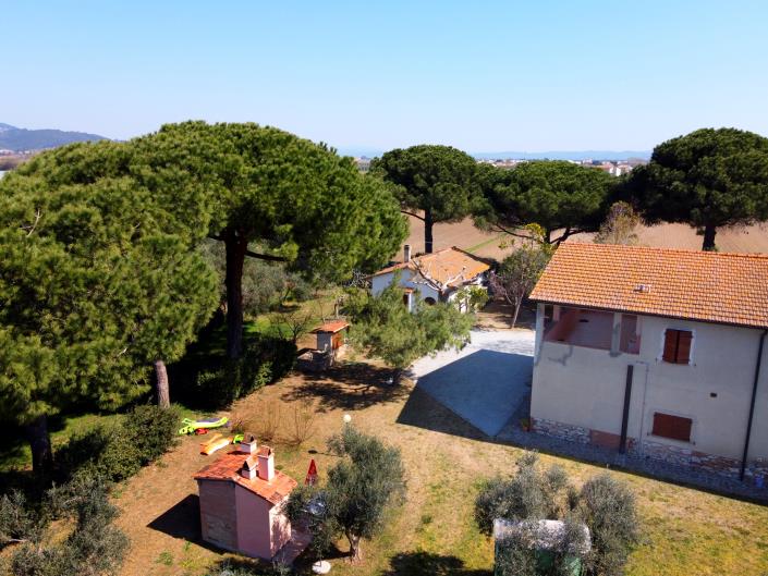 Image No.10-8 Bed Farmhouse for sale