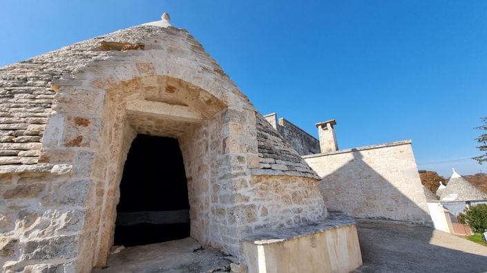 Image No.24-2 Bed Country House for sale