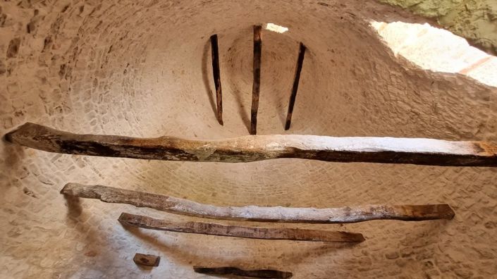 Image No.27-2 Bed Country House for sale