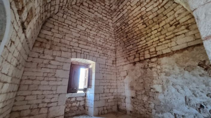 Image No.8-2 Bed Country House for sale