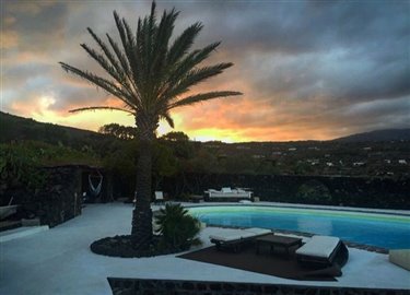 1 - Pantelleria, House