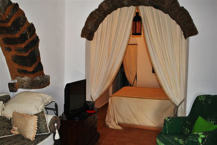 Image No.6-3 Bed House for sale