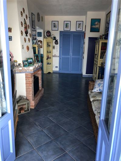 Image No.15-2 Bed House for sale