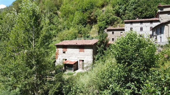 Image No.8-Maison de 2 chambres à vendre à Lucca