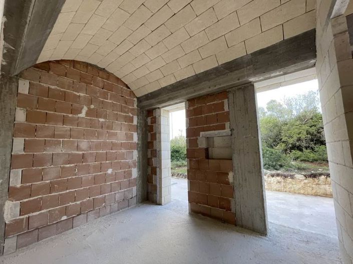 Image No.14-3 Bed House for sale