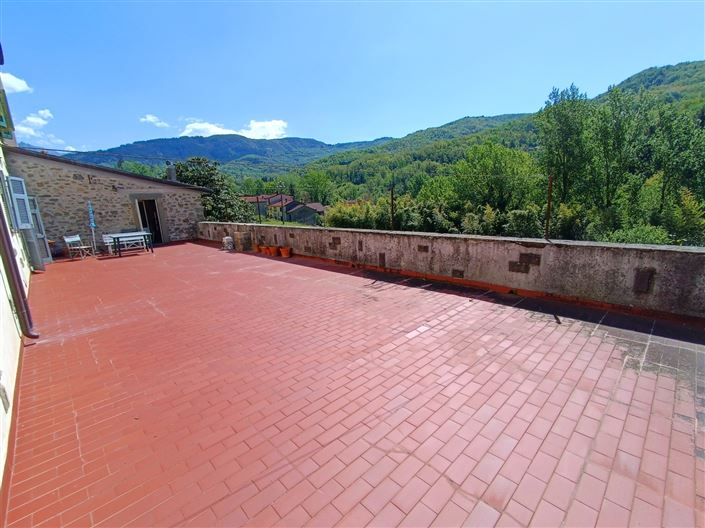 Image No.10-6 Bed House for sale