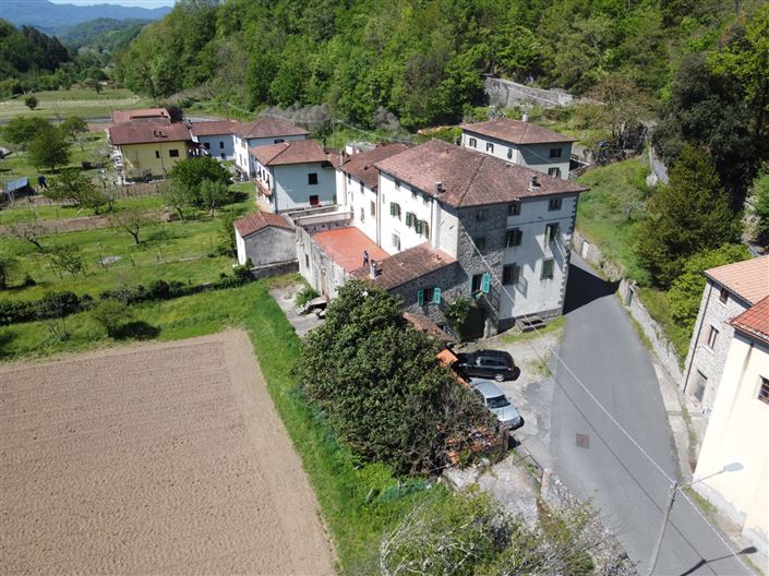 Image No.5-6 Bed House for sale