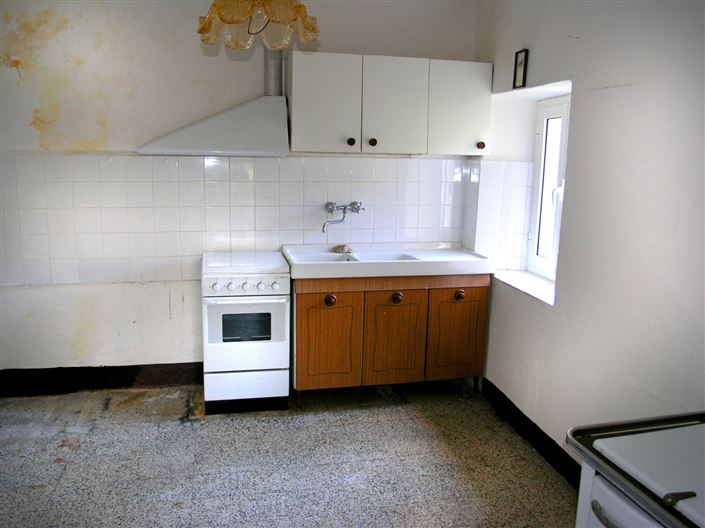 Image No.8-2 Bed House for sale