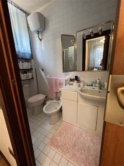 Image No.10-5 Bed House for sale