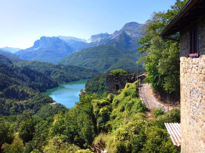 Image No.6-5 Bed Village House for sale