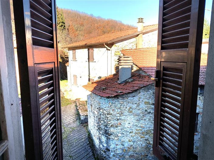 Image No.27-5 Bed Country House for sale