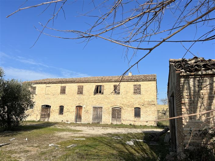 Image No.26-5 Bed House for sale