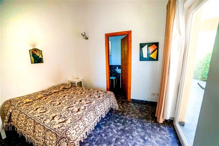 Image No.13-3 Bed House for sale