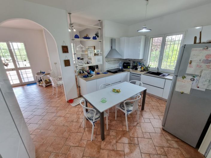 Image No.13-3 Bed House for sale