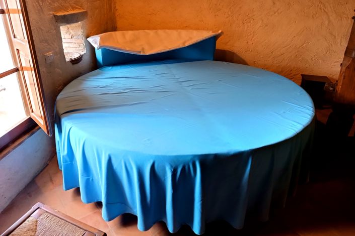 Image No.18-1 Bed House for sale