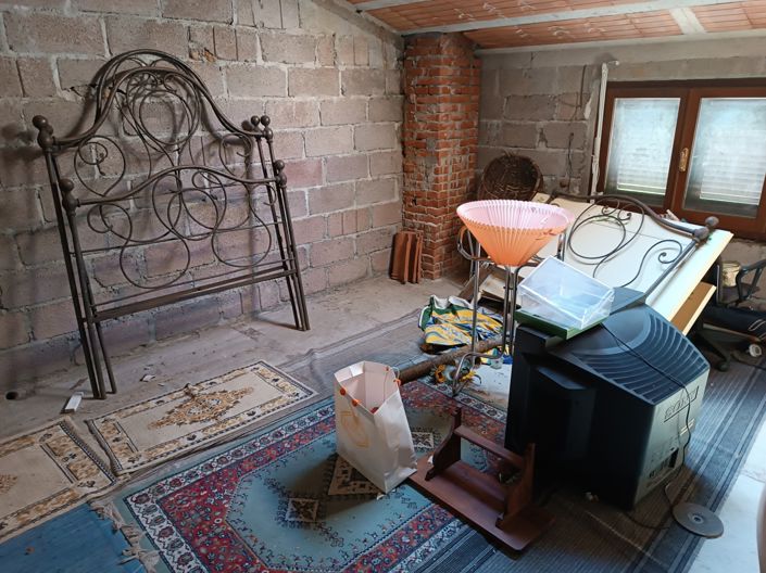 Image No.30-4 Bed House for sale