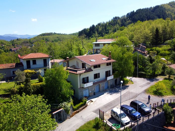 Image No.5-4 Bed House for sale