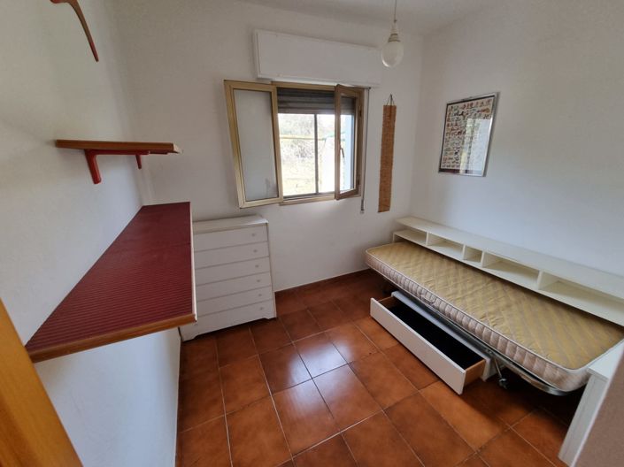 Image No.11-6 Bed House for sale