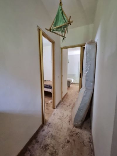 Image No.24-6 Bed House for sale