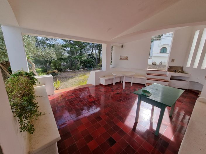 Image No.3-6 Bed House for sale