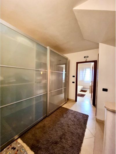 Image No.16-4 Bed House for sale