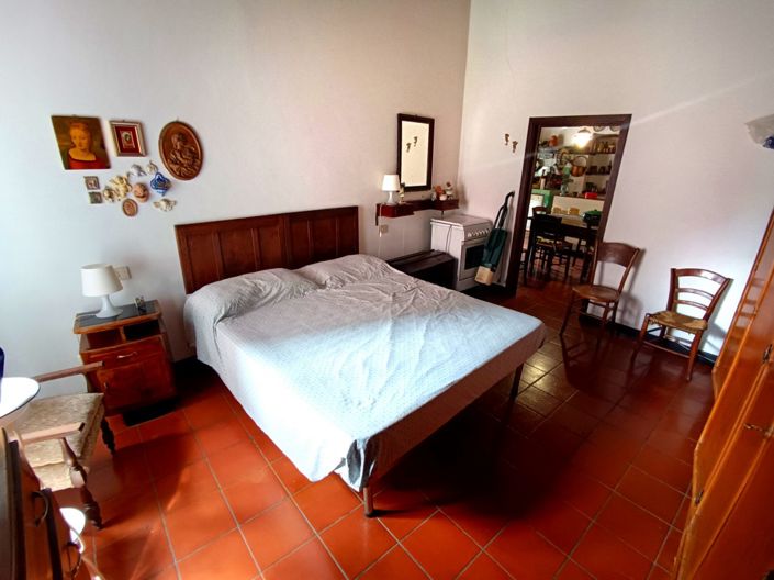 Image No.18-2 Bed House for sale