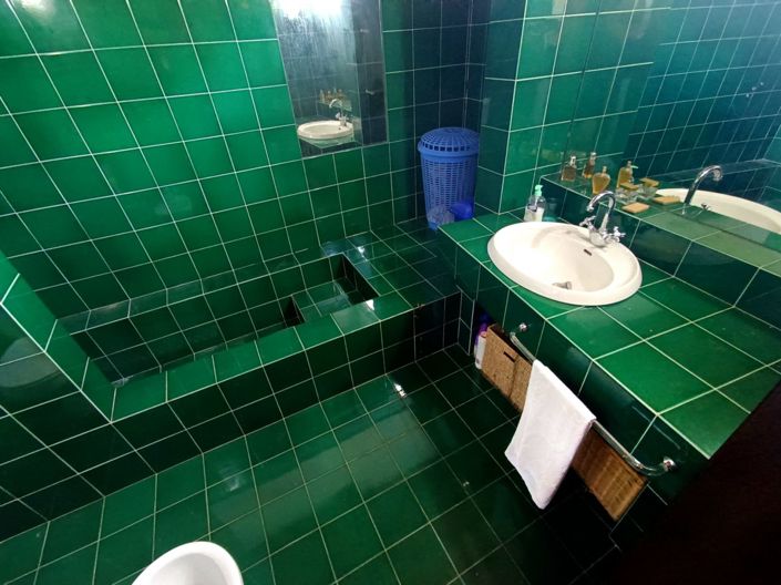 Image No.9-2 Bed House for sale