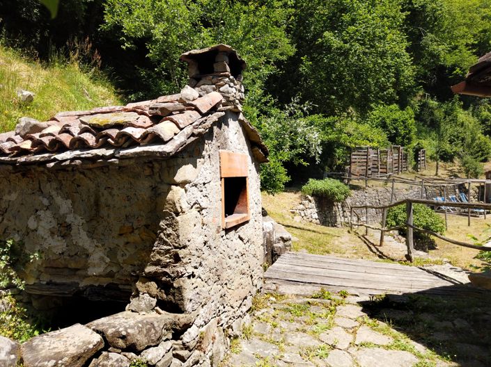 Image No.20-5 Bed House for sale