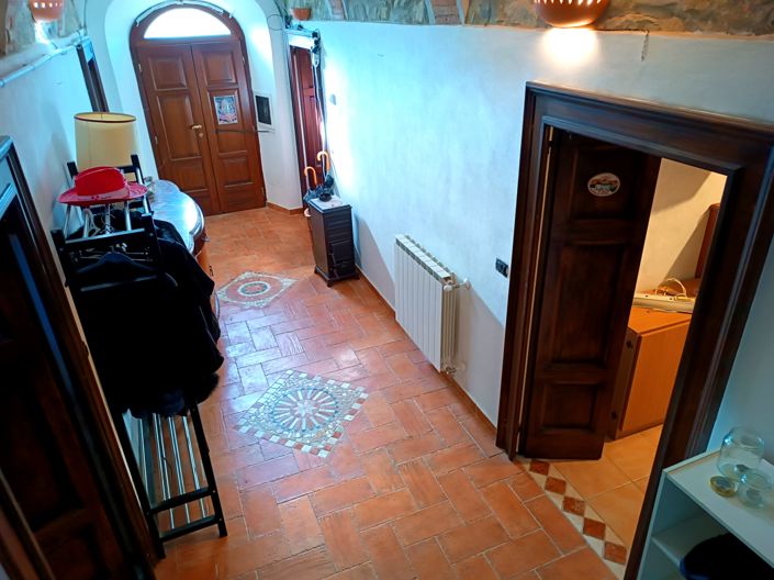 Image No.14-10 Bed House for sale