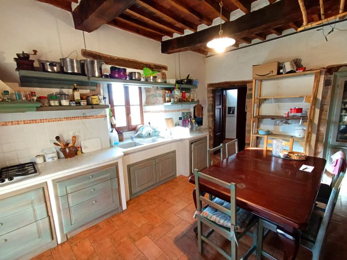 Image No.16-10 Bed House for sale