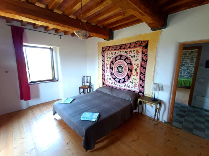 Image No.24-10 Bed House for sale