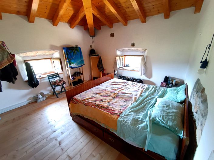 Image No.29-10 Bed House for sale