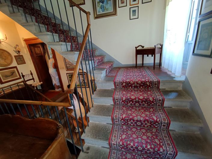 Image No.20-5 Bed House for sale