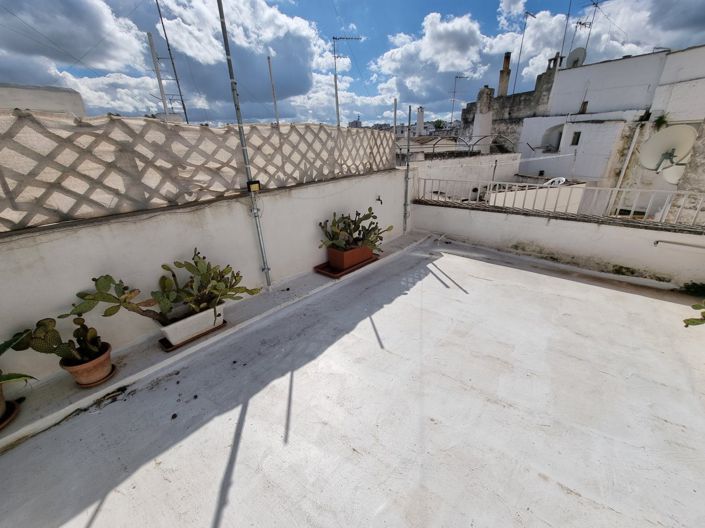 Image No.19-1 Bed House for sale