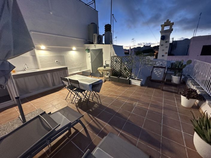 Image No.13-1 Bed House for sale