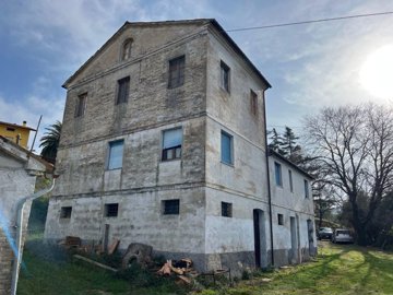 vendita-gruppo-di-fabbricati-ancona-rif-mtz-1